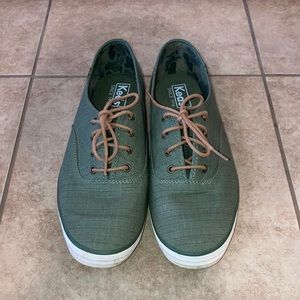 Women’s Green Keds